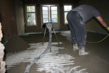 Cementdekvloer aanbrengen over vloerverwarming Utrecht