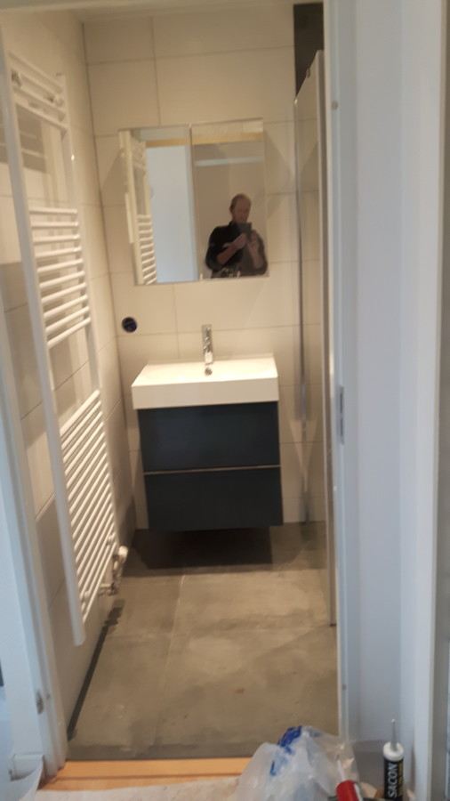 Badkamer verbouwen + Toilet renoveren Enter - De Klussenier Theo ... Badkamer verbouwen + Toilet renoveren Enter - De Klussenier Theo ...