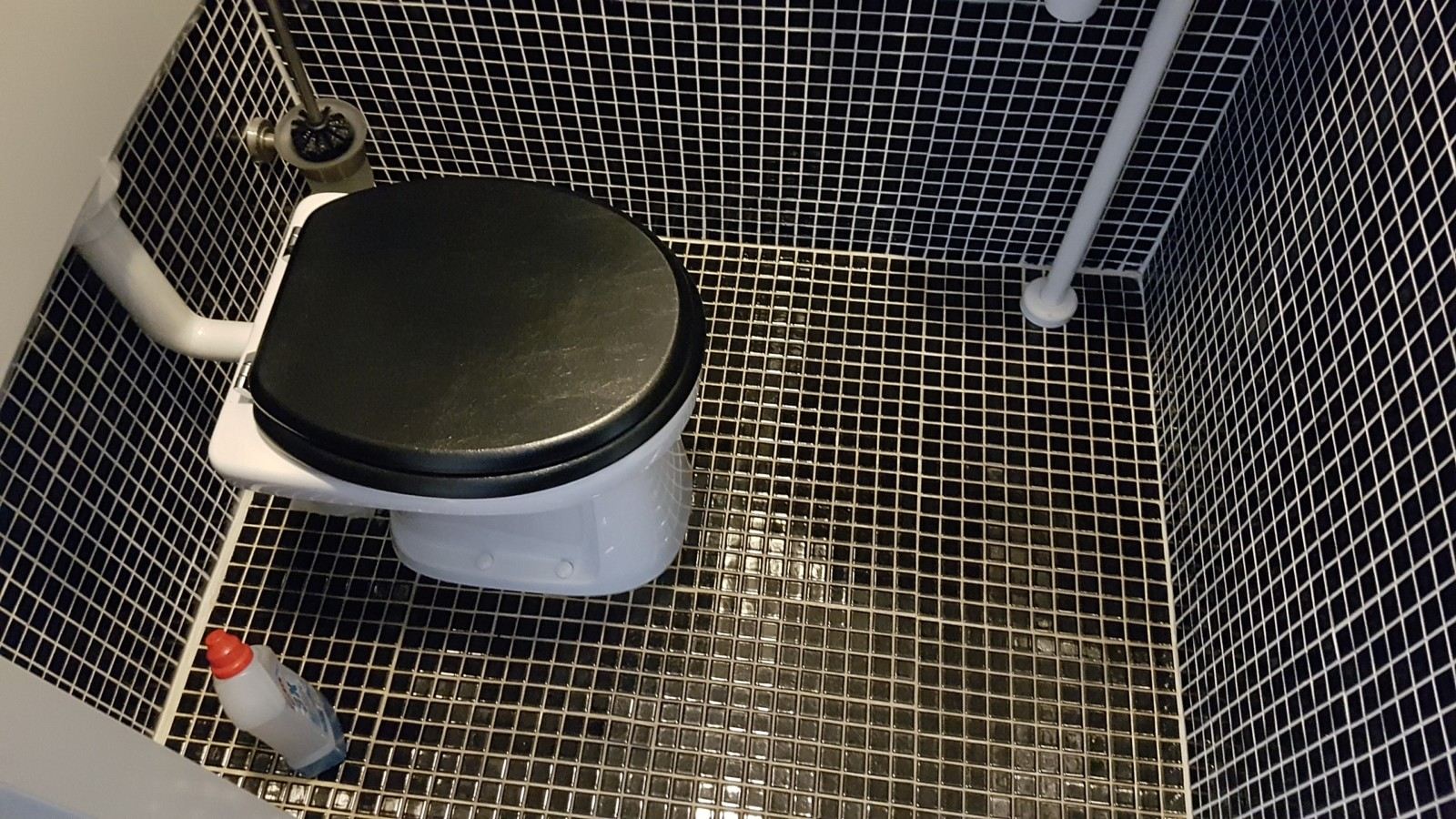 Toilet verbouwing aan Rijn De Klussenier Herman Bogaards