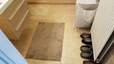 Renovatie wc en badkamervloer vernieuwen klussenier alphen aan den rijn