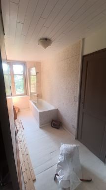 Badkamer voor 
renovatie Hoeilaart