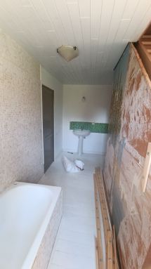 Badkamer voor renovatieHoeilaart