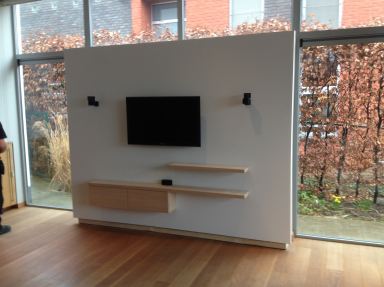 maatwerk audio-video wand in Holsbeek