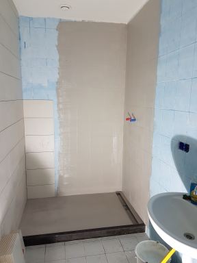 Verbouwing badkamer Helmond inloopdouche waterdicht gemaakt