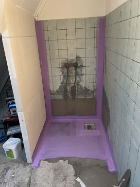 Badkamer Assen
Wand geplaatst en hoeken waterdicht gemaakt