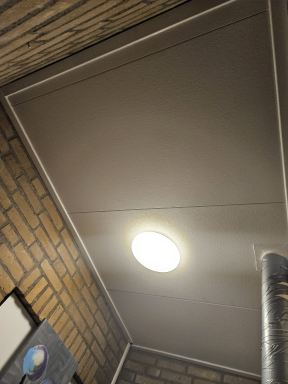 Plafond afwerking met agnes plafondplaten